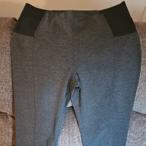 Vera Wang Gray and Black Leggings